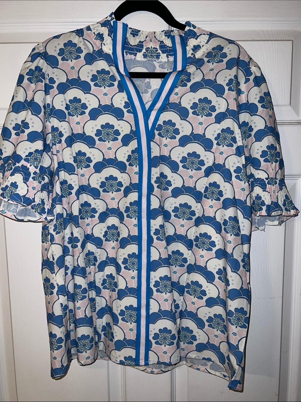 Blue & White Floral V-Neck Blouse